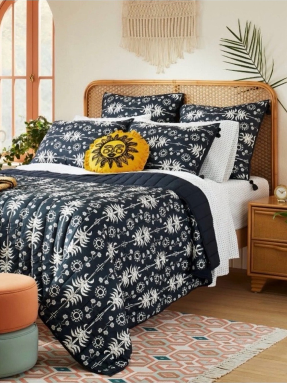 Opalhouse Jungalow F/Q Palm Frond Printed Quilt and two shams